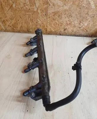 Fuel main line pipe