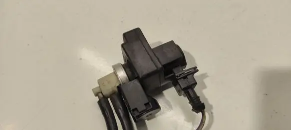 Renault Scenic II - Grand scenic II Turbo solenoid valve 8200270