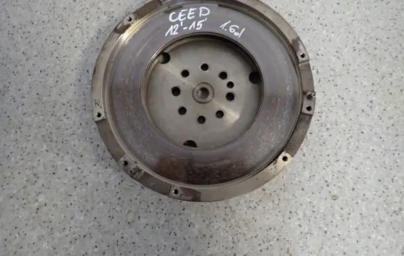 KIA Ceed Dual mass flywheel 