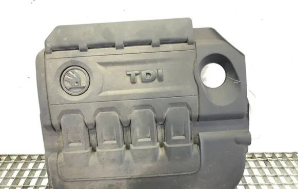 Engine cover (trim)