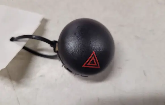 Mini One - Cooper Clubman R55 Hazard light switch 3422211 88190001