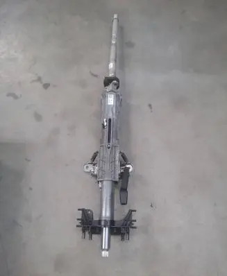 BMW 5 G30 G31 G38 Steering wheel axle 6867225 18B233