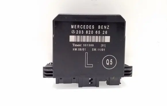 Mercedes-Benz C W203 Door control unit/module 2038206526