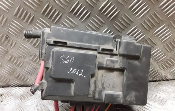 Volvo S60 Fuse box set 30659092 31337183 K067R