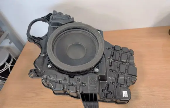 Toyota RAV 4 (XA50) Subwoofer speaker 861500R060