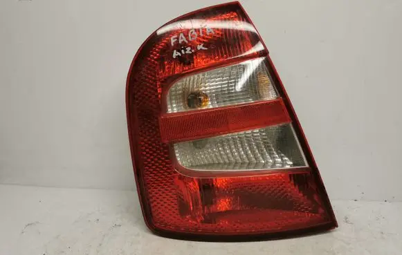 Skoda Fabia Mk1 (6Y) Rear/tail lights 6Y6945095