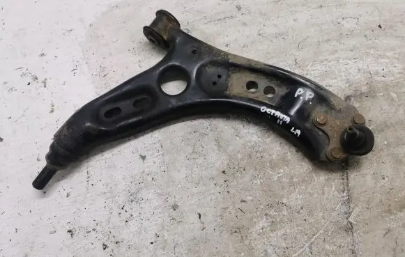 Skoda Octavia Mk2 (1Z) Front control arm