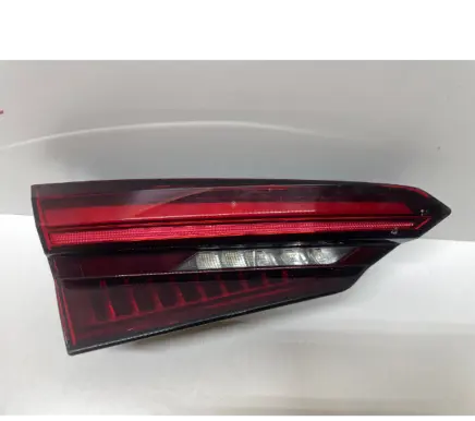 Audi A5 Tailgate rear/tail lights 8W6945093F