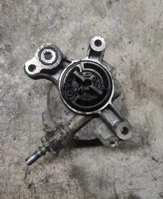 Toyota Corolla E120 E130 Vacuum pump