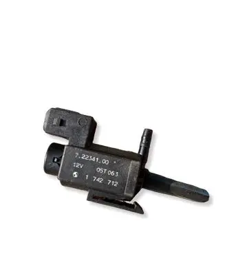 BMW 3 F30 F35 F31 Turbo solenoid valve 72234100 1742712 05T063