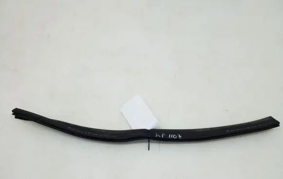 Mercedes-Benz C W204 Engine compartment rubber A2046280198