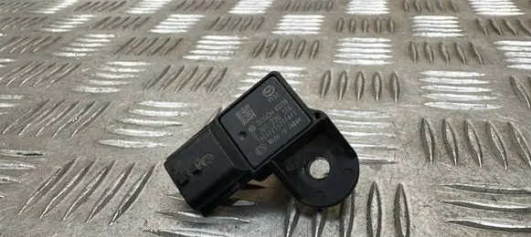Mazda CX-5 II Airbag deployment crash/impact sensor K3239 0261230316