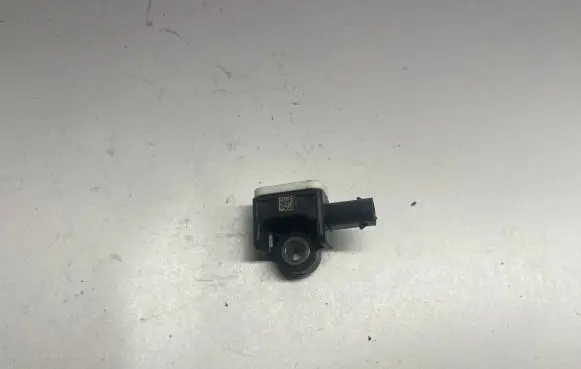 Dodge Durango III Airbag deployment crash/impact sensor A1668210151 56054085AA