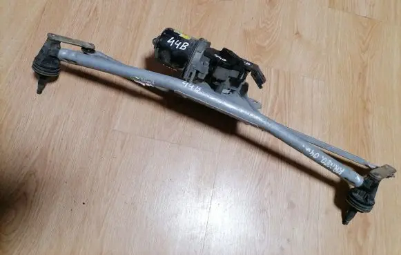 Renault Kangoo I Front wiper linkage and motor 53563102