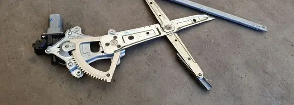Subaru Tribeca Front door window regulator with motor