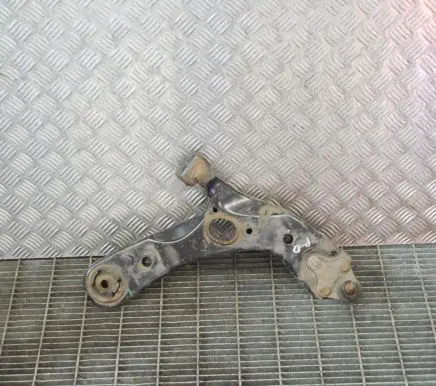 Toyota Auris E180 Front lower control arm/wishbone