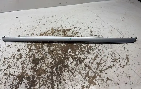 Volvo XC60 Windshield trim