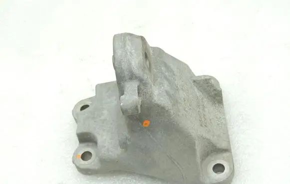BMW 3 F30 F35 F31 Engine mounting bracket 22116859416 6859416