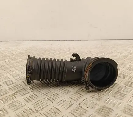 Mazda 3 III Air intake duct part SH0113221