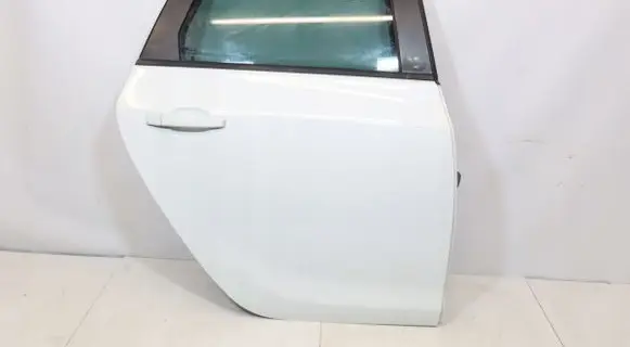 Opel Astra J Rear door 