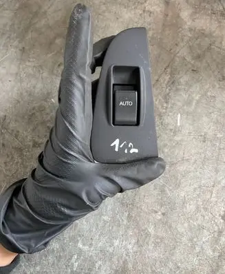 Toyota Avensis T250 Electric window control switch 7427105020