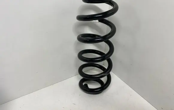 Volkswagen Touareg III Rear coil spring 4M0511115AN