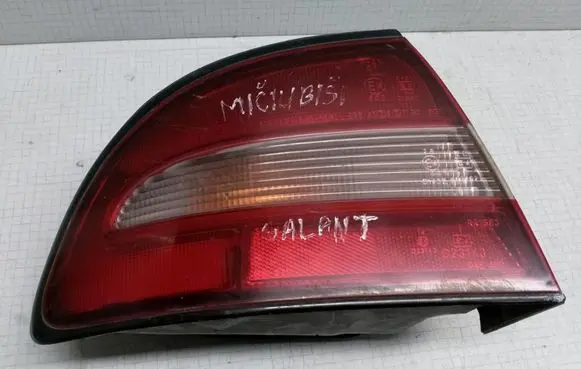Mitsubishi Galant Rear/tail lights 0431593L STANLEY0431593L