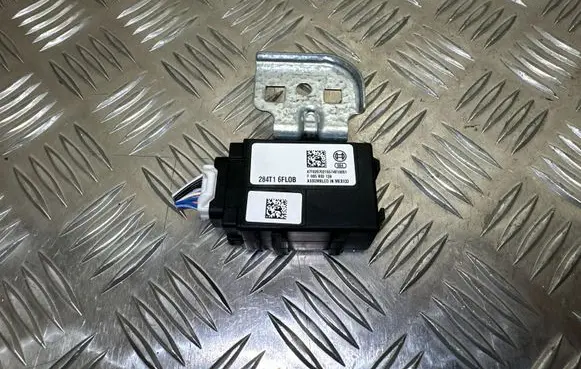 Nissan X-Trail T32 Gateway control module 284T16FL0B