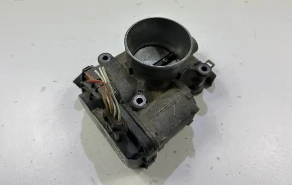 Mazda 6 Throttle valve 3M4GAE 86B1M