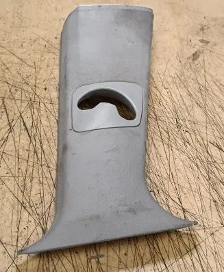 BMW X5 E70 (B) pillar trim (top) 51437129752 7129752 15671812