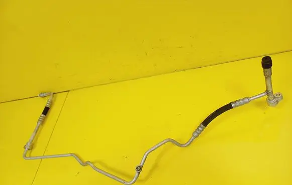 Ford Focus C-MAX Air conditioning (A/C) pipe/hose