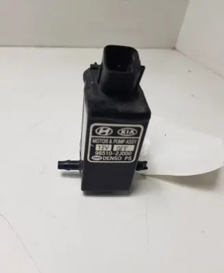 Hyundai i40 Windscreen/windshield washer pump 985102J000