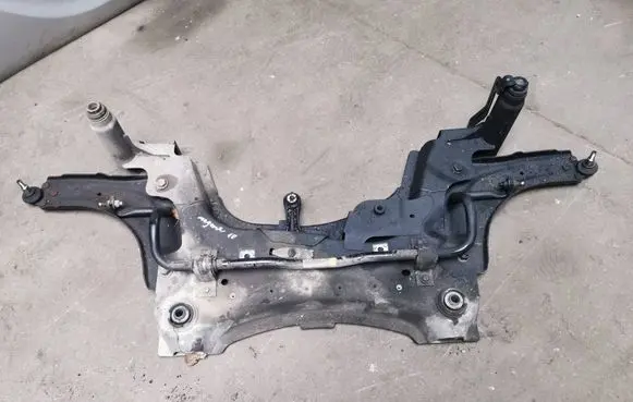 Renault Megane III Front subframe