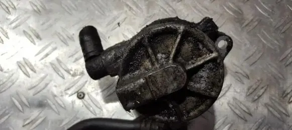 Mitsubishi Galant Vacuum pump md331267 x2t58071