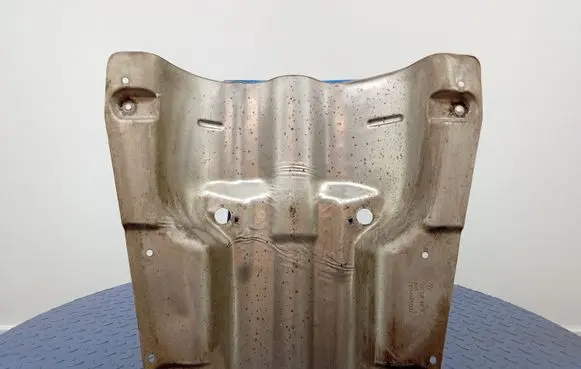 Exhaust heat shield