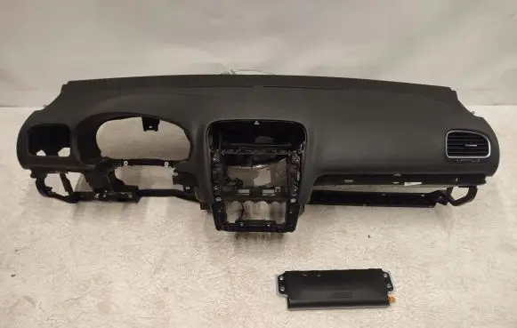 Volkswagen Golf VI Dashboard