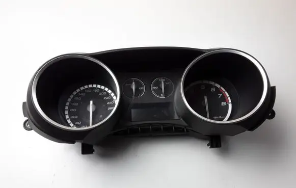 Alfa Romeo Giulietta Speedometer (instrument cluster) 50516476