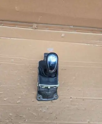 Volvo V40 Gear shifter/selector 31367483