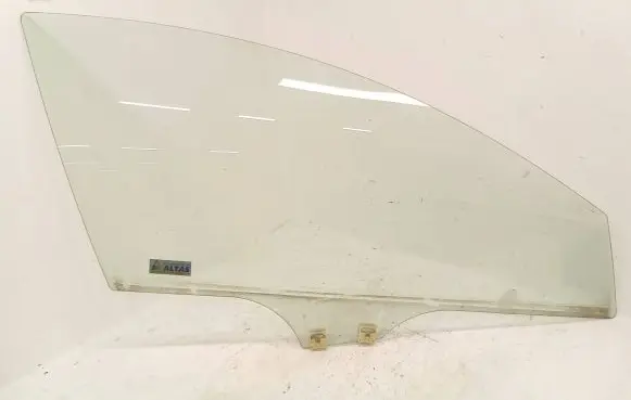 Mazda 3 II Front door window glass four-door