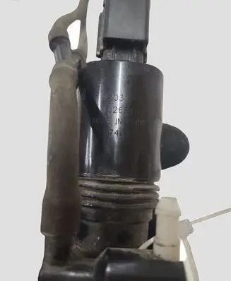 Volvo V40 Windscreen/windshield washer pump 1026810