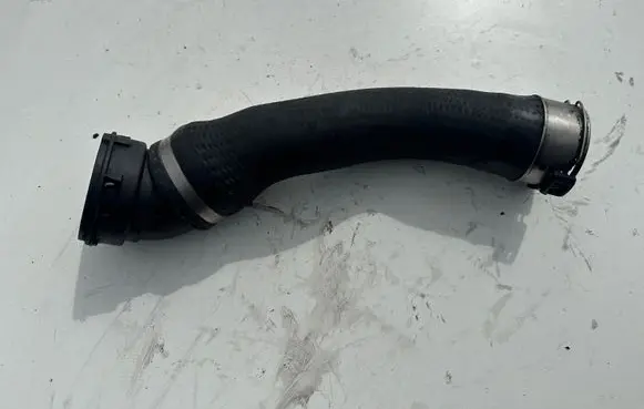 BMW 5 E60 E61 Intercooler hose/pipe 7803747 11279410