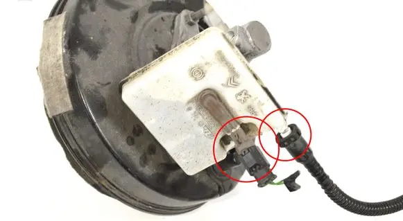 Peugeot 3008 I Brake booster 9808358980