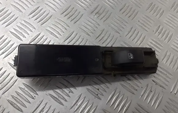 Saab 9-3 Ver1 Quarter vent window switch 12803059