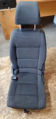 Volkswagen Touran I Rear seat 1T0883063E 1T0857739B