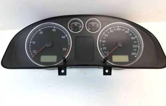 Volkswagen PASSAT B5.5 Speedometer (instrument cluster) 3B0920806A