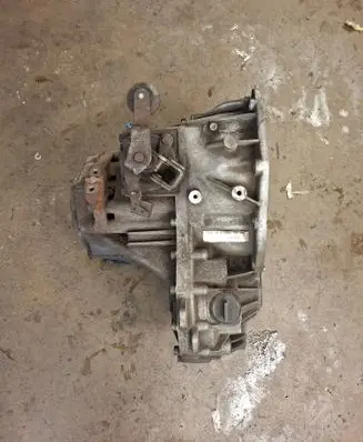 Chrysler PT Cruiser Manual 5 speed gearbox P05273474AB TCC329500051