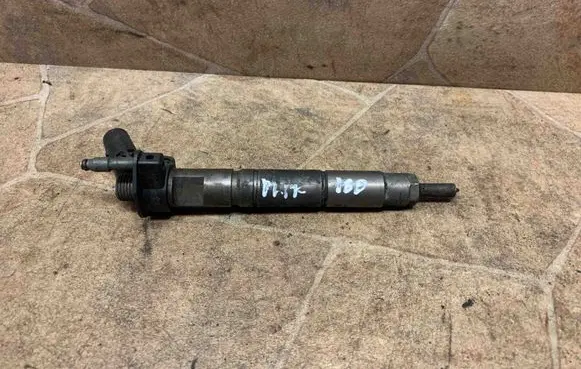 Fuel injector