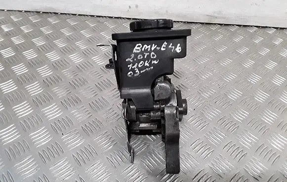 BMW 3 E46 Power steering pump 2247556