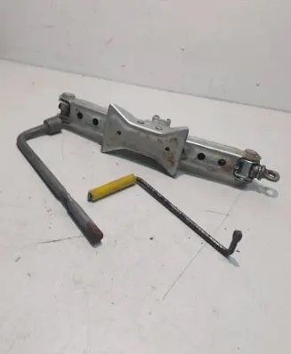 Honda CR-V Lift Jack 