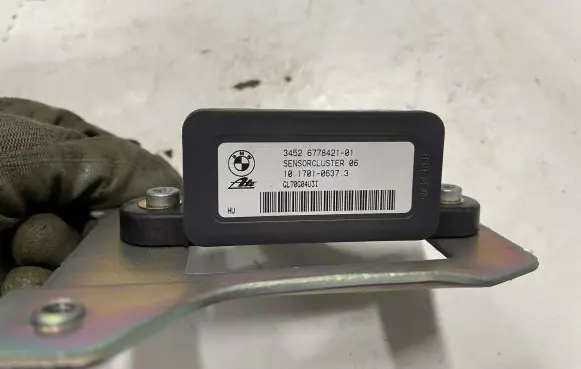 BMW 3 E90 E91 ESP acceleration yaw rate sensor 6778421